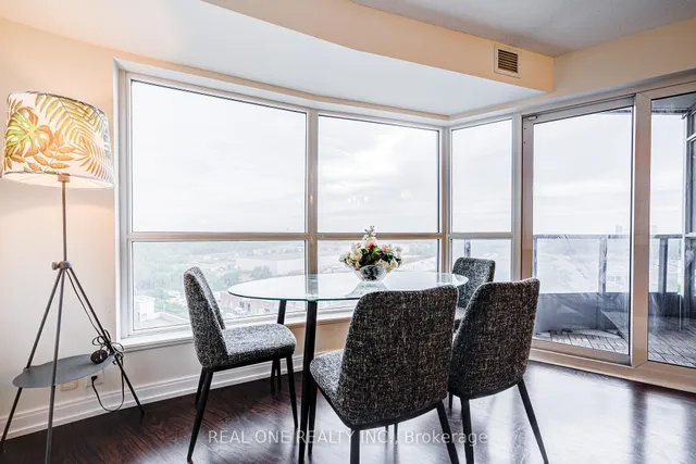 房产图片 20 - 151 Village Green Sq 单元 1008