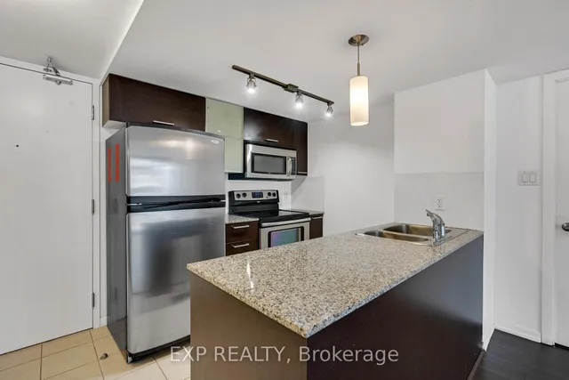 Additional image 22 of 38 Grenville St Unit 901