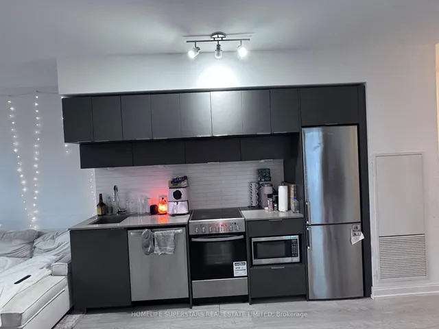 Additional image 17 of 181 Dundas St Unit 611