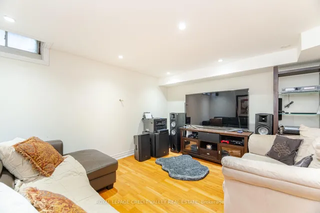 Additional image 36 of 32 Millstone Dr