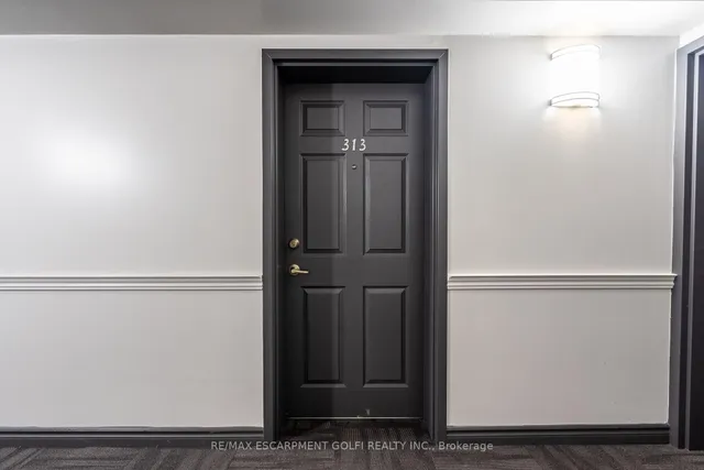 Additional image 3 of 1451 Walker's Line Unit 313