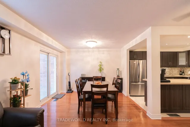 Additional image 18 of 18 Carl Cres