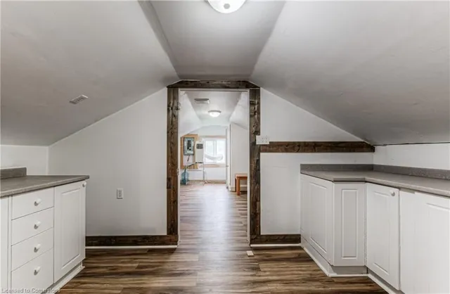 Additional image 48 of 271 Bedford Rd