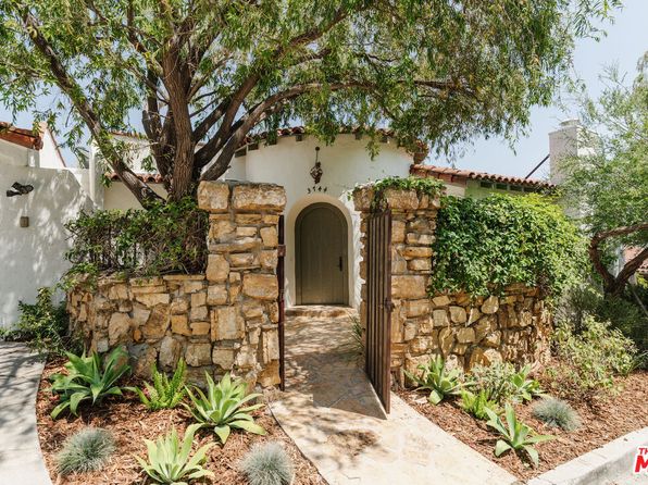 3744 Clayton Ave, Los Angeles, CA 90027