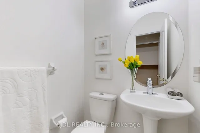 Additional image 13 of 52 Wyper Sq