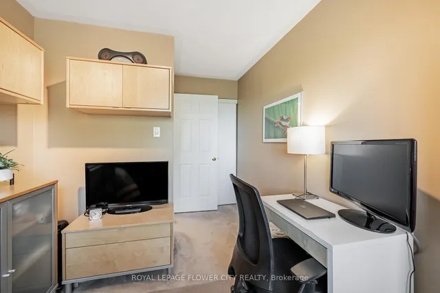 Additional image 26 of 120 Railroad St Unit 40