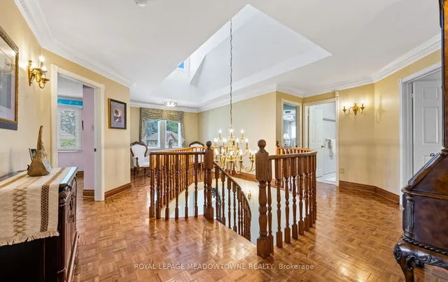 Additional image 24 of 36 Shadywood Rd