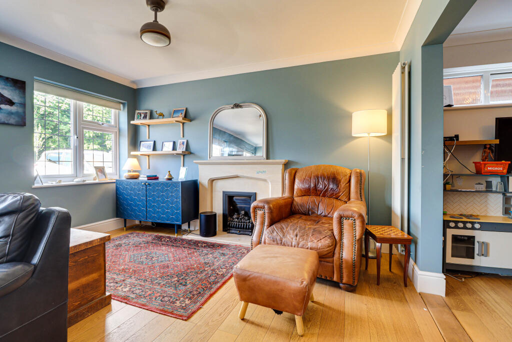 Additional image 9 of Aldwickbury Crescent, Harpenden, Harpenden, AL5