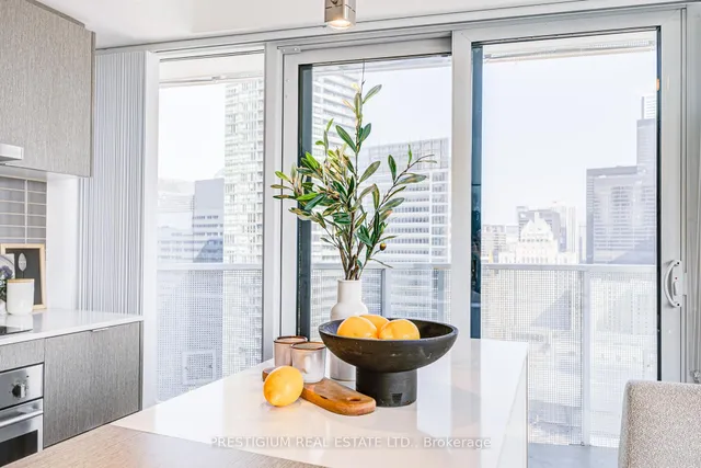 Additional image 15 of 88 Harbour St Unit 3104