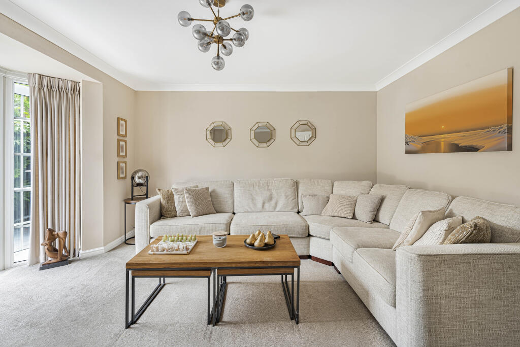 Additional image 25 of Cypress Avenue, Welwyn Garden City, Hertfordshire, AL7