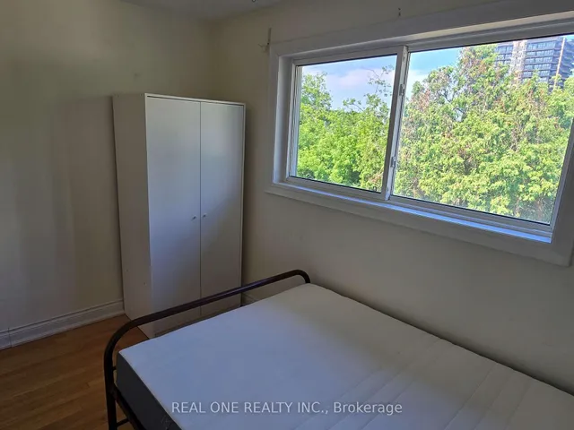 Additional image 22 of 37 Bessarion Rd