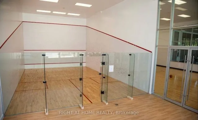 Additional image 44 of 88 Park Lawn Rd Unit 1010