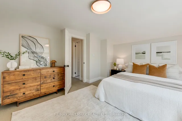 Additional image 18 of 21 Eastwood Ave