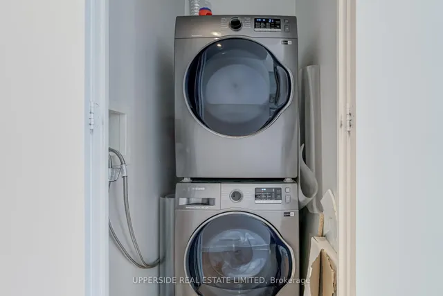 Additional image 24 of 8 Charlotte St Unit 1103