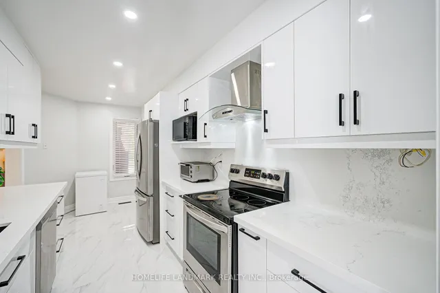 Additional image 11 of 2006 Glenada Cres Unit 27