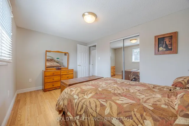 Additional image 18 of 395 Rexford Dr