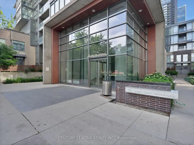 Additional image 14 of 15 Fort York Blvd Unit 1915