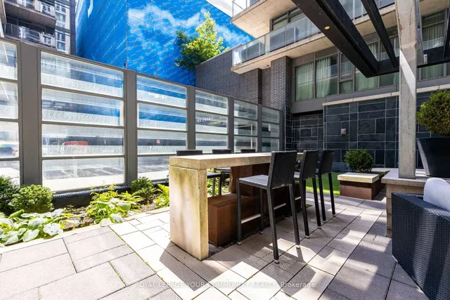 Additional image 28 of 650 King St Unit 211