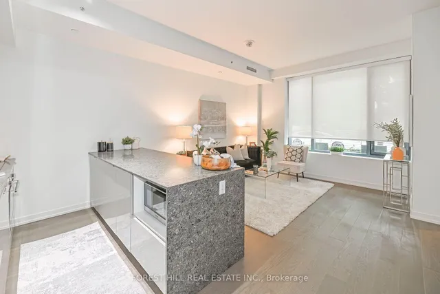 Additional image 9 of 161 Roehampton Ave Unit 102