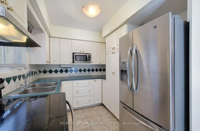 Additional image 11 of 17 Brownridge Cres