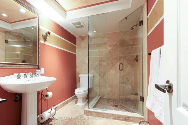 Additional image 32 of 160 Paris St