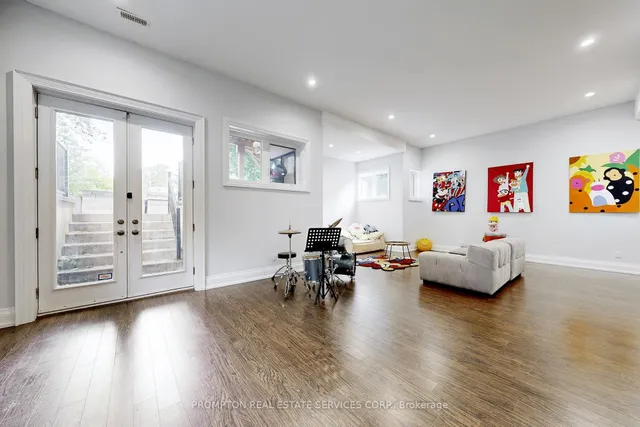 Additional image 3 of 16 Risebrough Ave