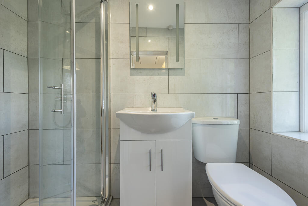 Additional image 8 of Frogmore, St. Albans, Hertfordshire, AL2