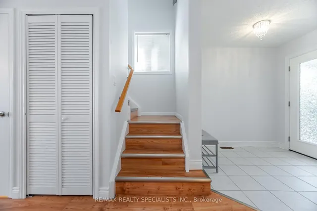 Additional image 19 of 21 Silo Crt