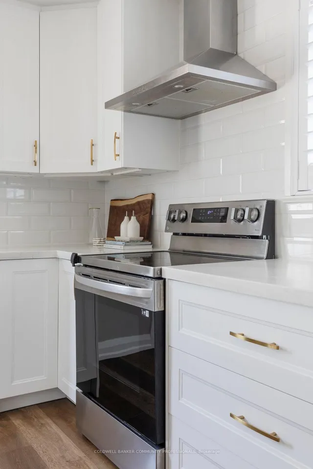 Additional image 11 of 40 Duncombe Dr