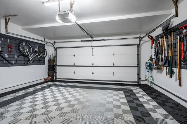 Additional image 35 of 7 Volterra Crt