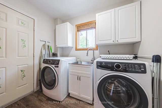 Additional image 15 of 185 COMFORT Crt