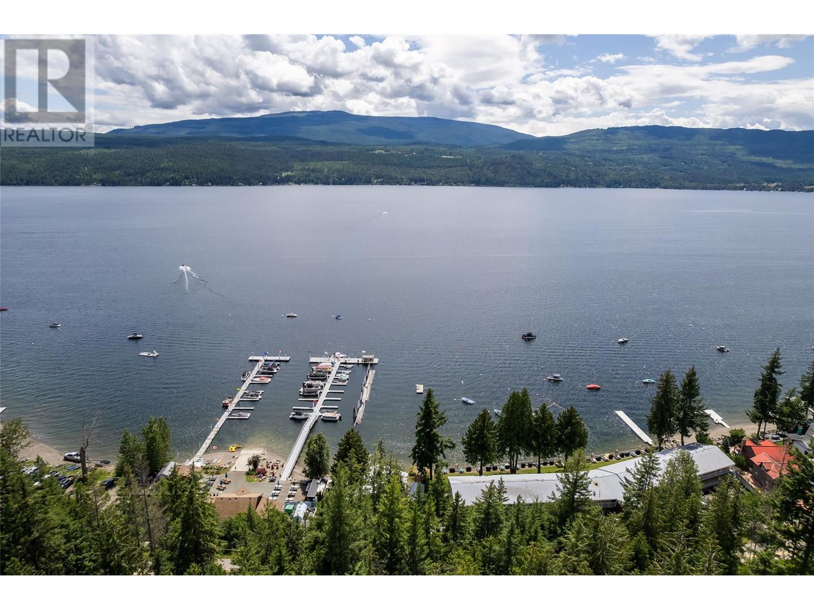 Property image for 7742 Golf Course Road|Anglemont, British Columbia V0E1M8