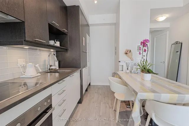 Additional image 11 of 30 NELSON St Unit 1008