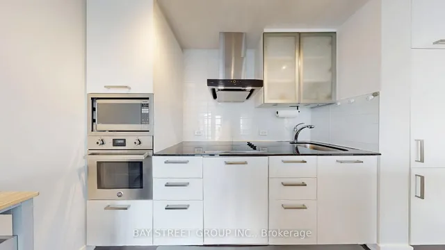 Additional image 13 of 14 York St Unit 5903