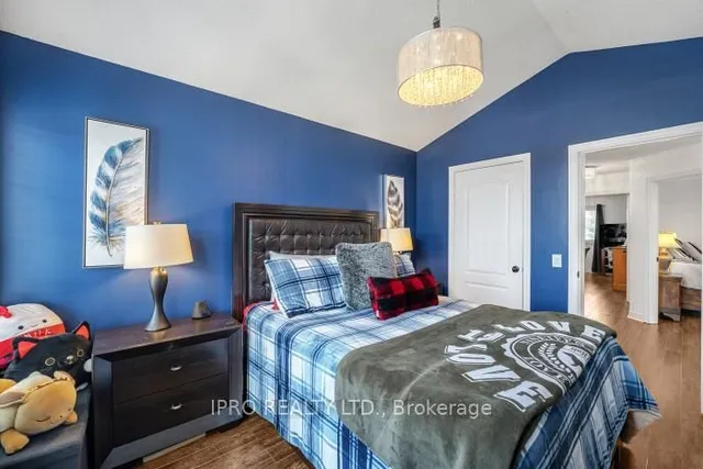 Additional image 29 of 792 Ledbury Cres