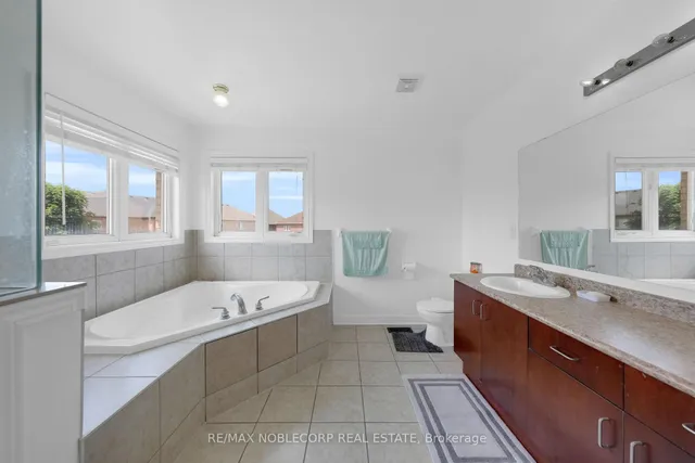 Additional image 32 of 48 Monabelle Cres