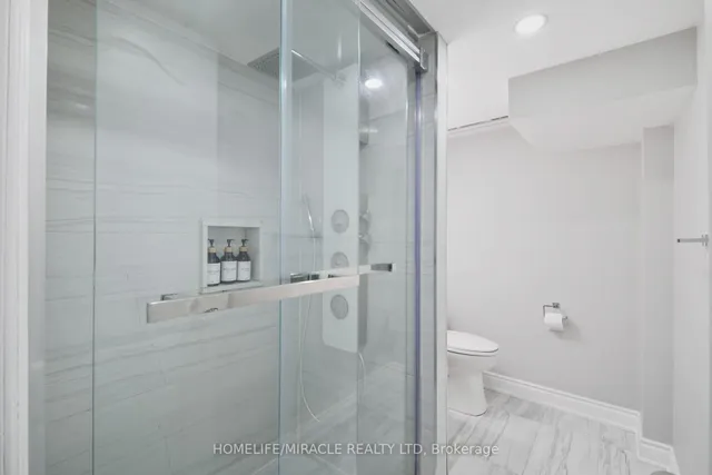 房产图片 33 - 365 Brisdale Dr