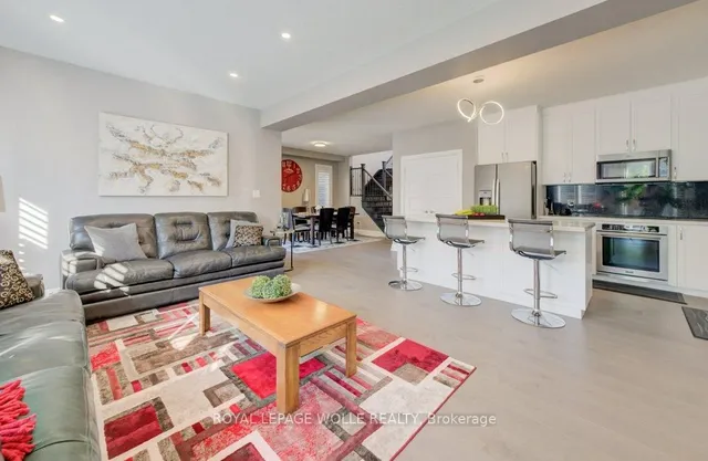 Additional image 13 of 43 Greyhawk St