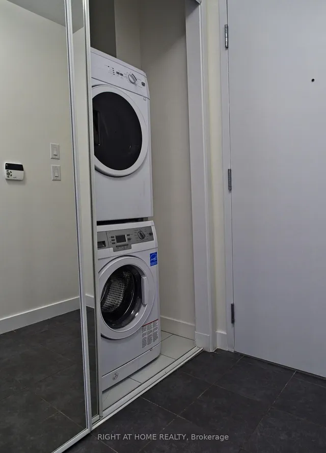 Additional image 13 of 12 York St Unit 1905