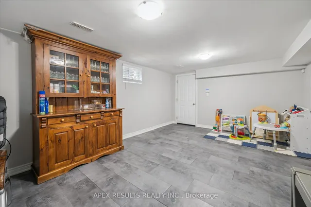 Additional image 31 of 12 Anson Ave