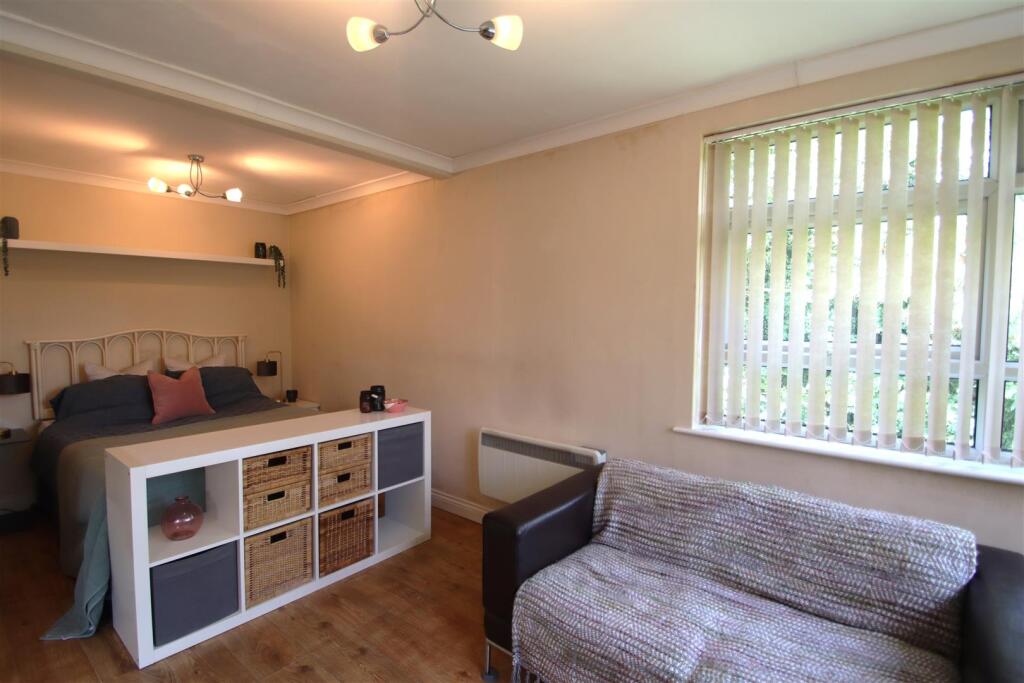 Additional image 3 of Savoy Close, Birmingham, B32