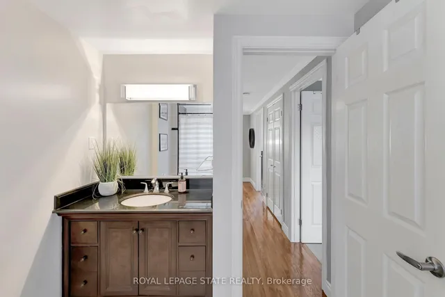 Additional image 18 of 14 Anita Crt