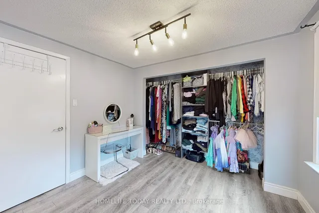 Additional image 30 of 4 Flamingo Cres