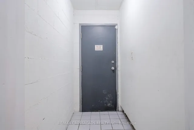 Additional image 36 of 29 Rosebank Dr Unit 206