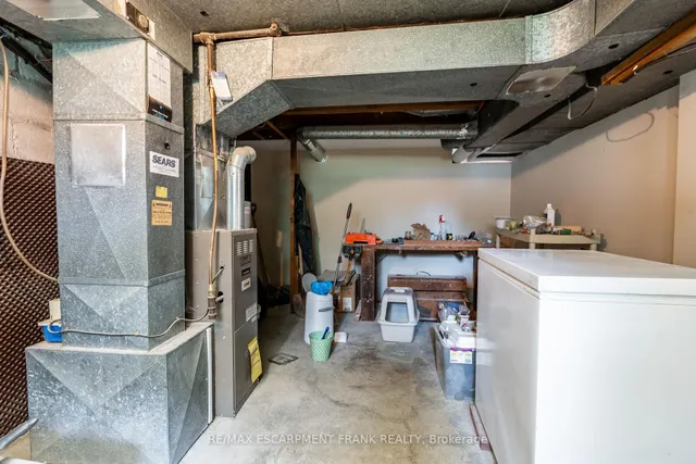 房产图片 36 - 209 东13街