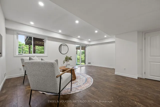 Additional image 35 of 6 Upper Mercer St Unit D16