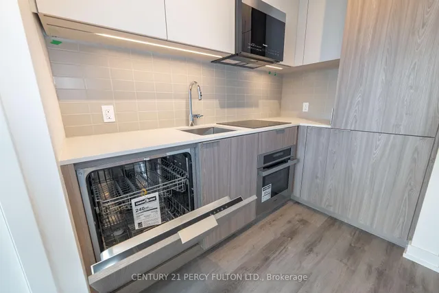 Additional image 21 of 28 Eastern Ave Unit LP16