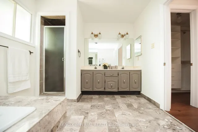 Additional image 36 of 11 Riderwood Dr