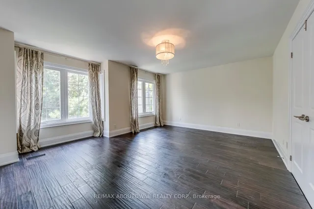 Additional image 22 of 319 Holmes Ave