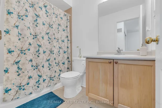 Additional image 42 of 144 Crystalview Cres